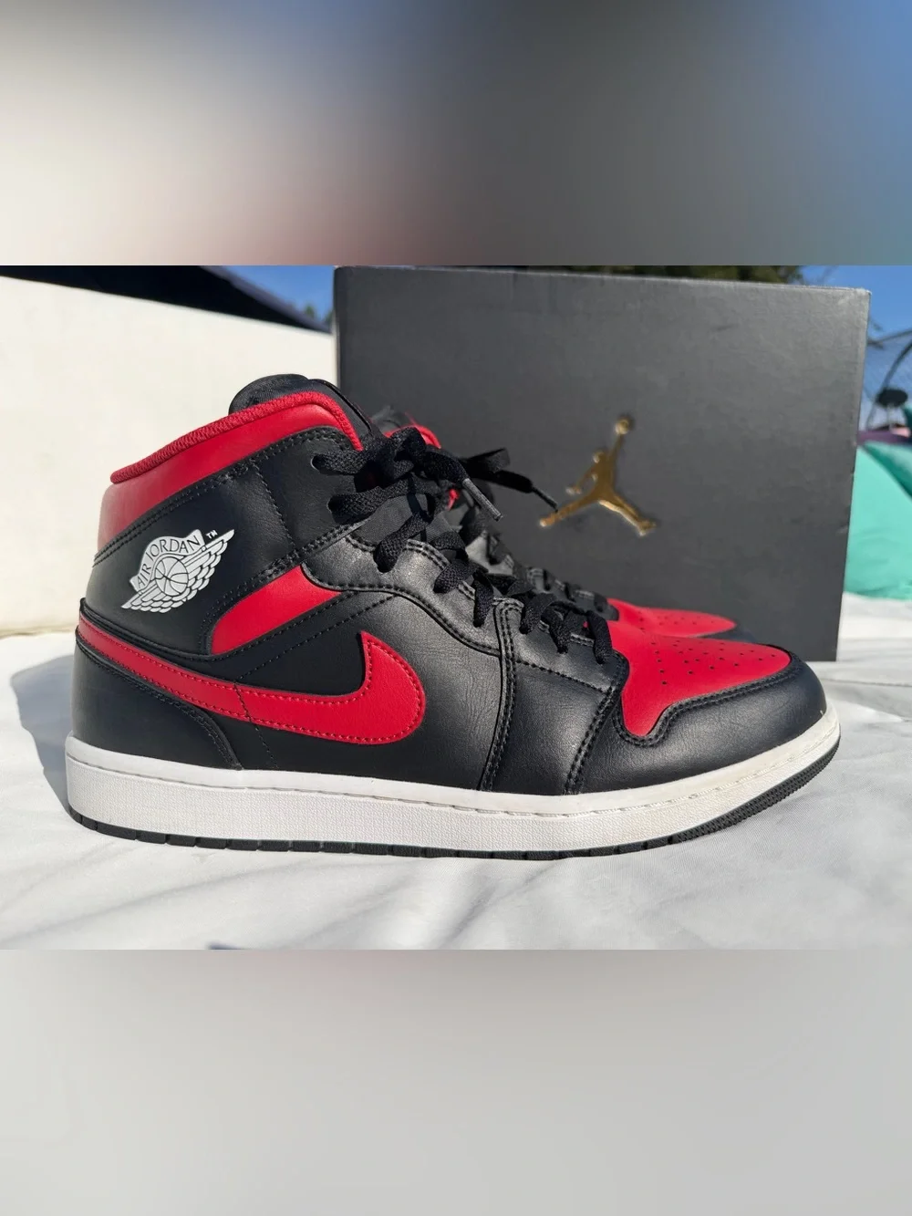 NEW Nike Air Jordan 1 Mid Black/Varsity Red